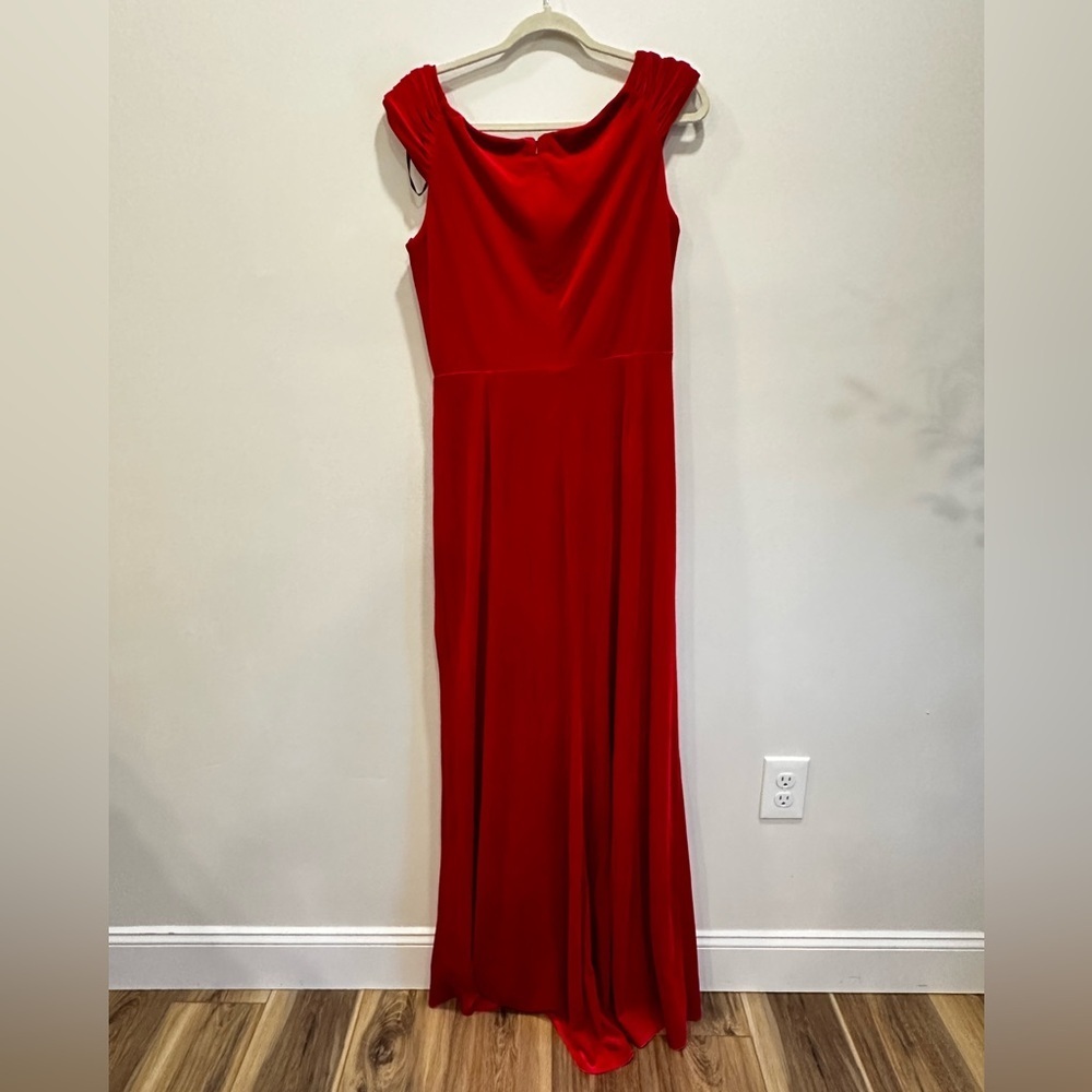 Tadashi Shoji Cidra Velvet Waterfall Cranberry Red Stretch Gown Large NWT - Picture 8 of 11
